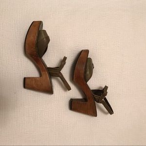 Cute wooden clog with leather straps